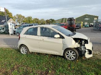 Kia Picanto 1.0 cvvt 5 deurs picture 2