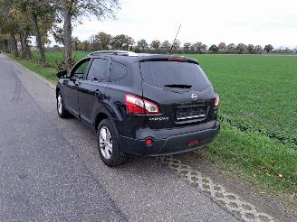 Nissan Qashqai+2 2.0D picture 3