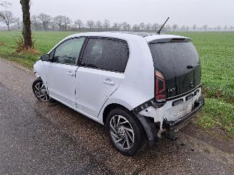 Volkswagen Up 1.0 tsi picture 3