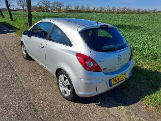 Opel Corsa D 1.3 cdti picture 3