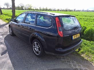 Ford Focus 1.6 WAGON picture 3