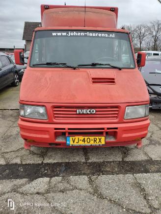 Schadeauto Iveco Daily 2.5 td 1990/11