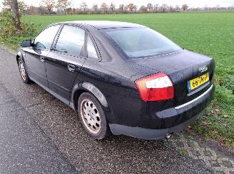 Audi A4 2.0 FSI picture 3