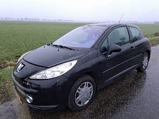 Damaged car Peugeot 207 1.6 16v VTI 2007/9