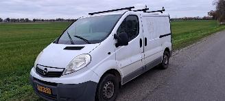 skadebil auto Opel Vivaro 2.0 CDTI 2008/10