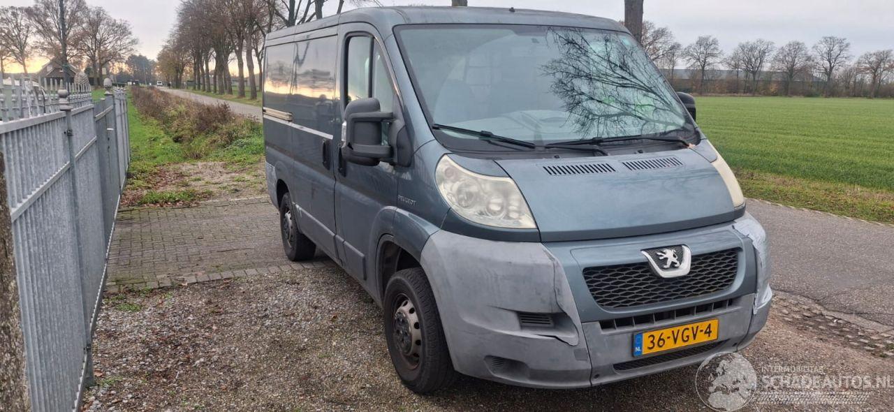 Peugeot Boxer 330 2.2 HDI