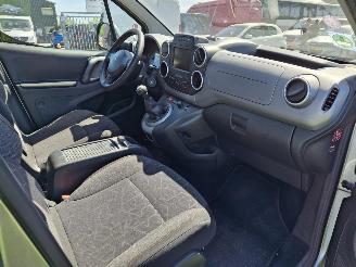 Peugeot Partner Tepee picture 12