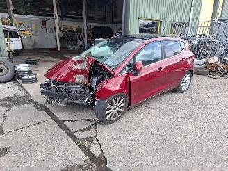 Coche siniestrado Ford Fiesta  2018/3
