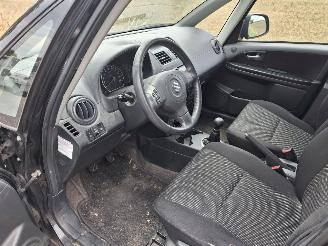 Suzuki SX4 1.6 16V picture 9