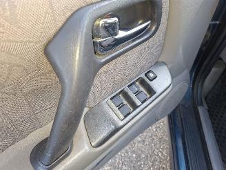 Nissan Primera 1.8 16V SEDAN picture 8