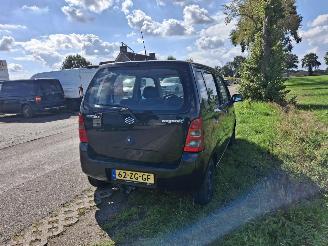 Suzuki Wagon-R+ 1.0 12V picture 6