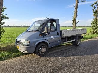 Schadeauto Ford Transit 2.4 D 16V 2003/7
