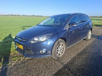 skadebil auto Ford Focus III TURNIER 1.0 EcoBoost 2013/7