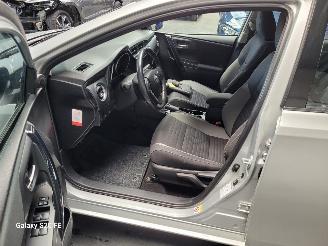 Toyota Auris 1.2T 85-KW 6-Bak Aspiration 5drs picture 13