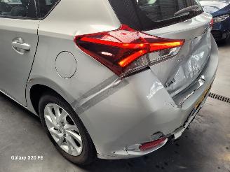 Toyota Auris 1.2T 85-KW 6-Bak Aspiration 5drs picture 5