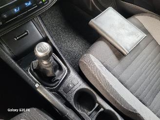 Toyota Auris 1.2T 85-KW 6-Bak Aspiration 5drs picture 19
