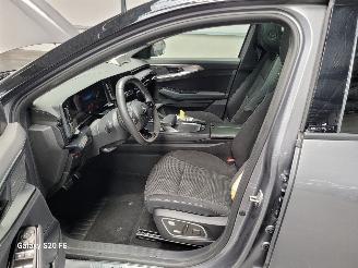 Renault Austral 1.2 E-Tech 147-KW Automaat Esprit Alpine picture 15