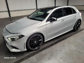 krockskadad bil auto Mercedes A-klasse 200d 110-KW Automaat AMG Panoramadak 2020/6