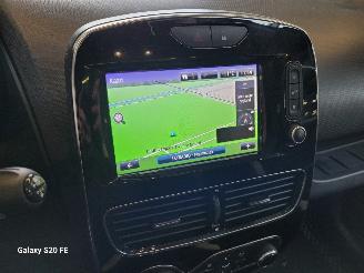 Renault Clio Grandtour 0.9 TCE 66-KW BOSE Panoramadak picture 23