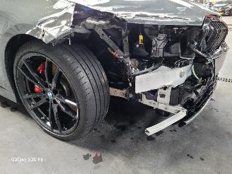 BMW 3-serie 330e Limo 215-KW Automaat M-SPORT picture 5