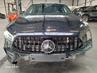 Mercedes A-klasse 180d Limo 85-KW Automaat AMG Panoramadak picture 7