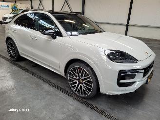 krockskadad bil auto Porsche Cayenne Coupe 3.0 S e-Hybrid 346-KW Automaat 2024/6