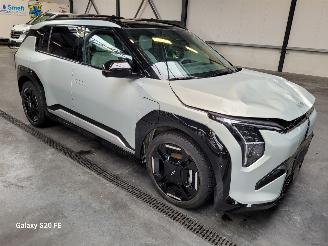 Damaged car Kia EV3 GT-PlusLine 150-KW 81.4kwh Automaat 5drs 2025/3