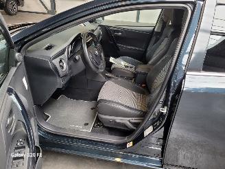 Toyota Auris Touring Sports Hybrid 1.8 73-KW Automaat picture 14