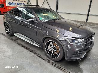 damaged passenger cars Mercedes GLC 220D Coupe 143-KW Automaat 4-MATIC AMG Luchtvering 2021/8
