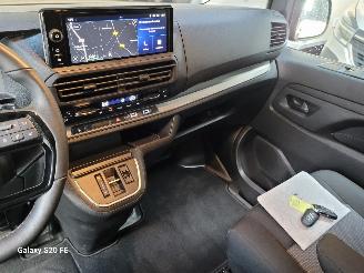 Opel Vivaro Lang 2.0 Diesel 130-KW Automaat Dubbel-Cabine picture 21