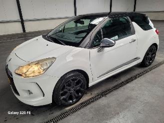 Damaged car Citroën DS3 1.6 e-HDi 68-KW 3drs So Chic 2011/9