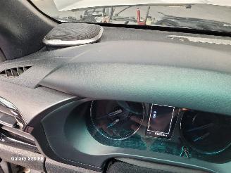 Toyota Hilux 2.8 D-4D 150-KW Automaat 4-WD Invincible Dubbel-Cabine picture 24