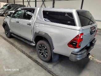 Toyota Hilux 2.8 D-4D 150-KW Automaat 4-WD Invincible Dubbel-Cabine picture 2