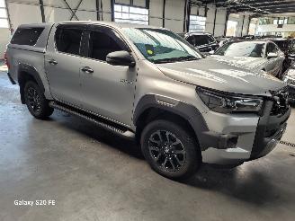 Toyota Hilux 2.8 D-4D 150-KW Automaat 4-WD Invincible Dubbel-Cabine picture 4