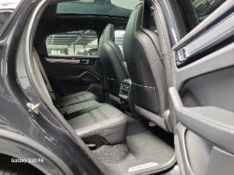 Porsche Cayenne Coupe 3.0 e-Hybrid 340-KW Automaat 4-WD Platinum-Edition picture 16
