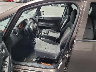 Mitsubishi Colt 1.3 70-KW Automaat 5drs Edition Two picture 18
