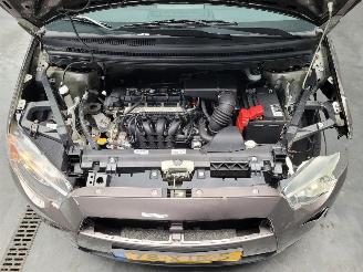 Mitsubishi Colt 1.3 70-KW Automaat 5drs Edition Two picture 12