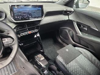 Peugeot 2008 Hybrid 1.2 100-KW Automaat Allure picture 19