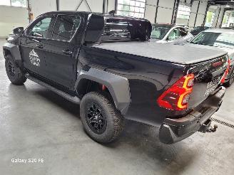 Toyota Hilux 2.8 D-4D 150-KW Automaat 4-WD D.C. GR-SPORT picture 3