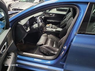 Volvo S-60 2.0 B4 145-KW Automaat R-DESIGN Panoramadak picture 18