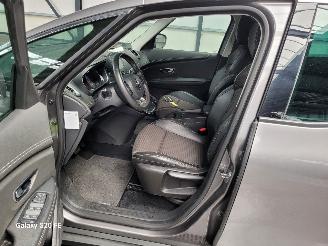 Renault Grand-scenic 1.3 TCE 103-KW Automaat Intens picture 19