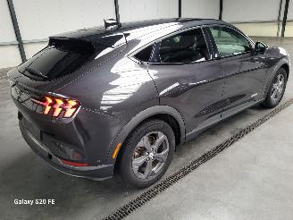 Ford Mustang Mach-e 221-KW 75kwh Automaat RWD Panoramadak picture 2