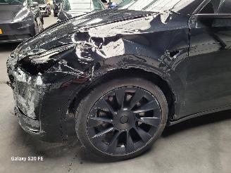 Tesla Model Y Dual Motor 378-KW Automaat AWD picture 5