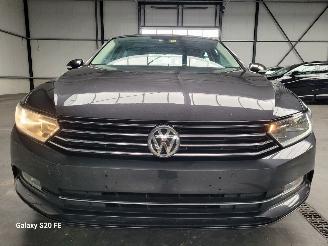Volkswagen Passat Limo 1.6 TDi 88-KW DSG Comfortline picture 12