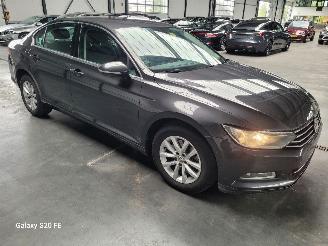 Volkswagen Passat Limo 1.6 TDi 88-KW DSG Comfortline picture 3