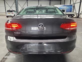 Volkswagen Passat Limo 1.6 TDi 88-KW DSG Comfortline picture 11