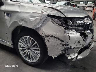 Mitsubishi Outlander 2.4 PHEV 99-KW Automaat AWD Plug-In-Hybrid picture 6