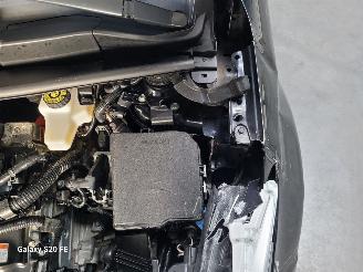 Toyota Yaris Hybrid 1.5 67-KW Automaat 5drs Executive picture 10