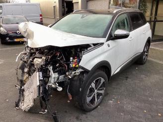 damaged passenger cars Peugeot 5008 5008 II (M4/MC/MJ/MR), MPV, 2016 1.2 12V e-THP PureTech 130 2021/2