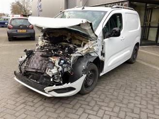 Uttjänta bilar auto Opel Combo  2022/4